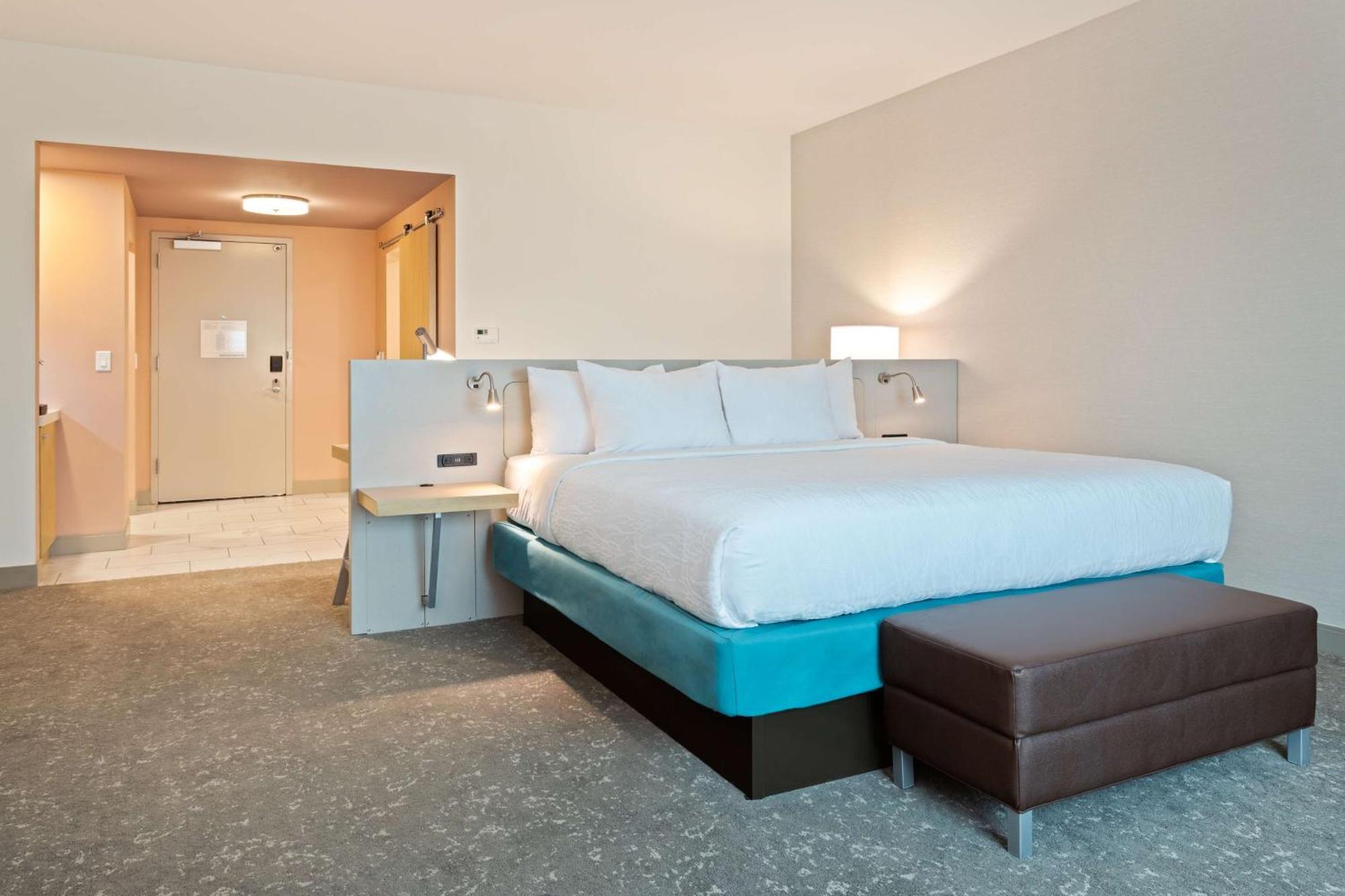 Hilton Garden 3*